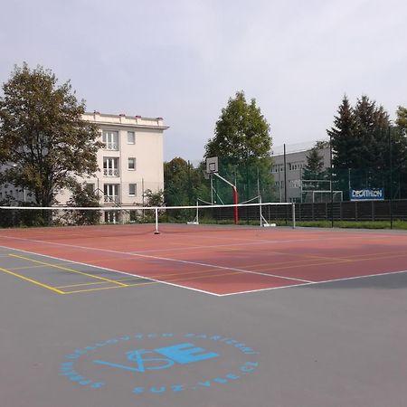 Eislerova Kolej Jarov Hostel Prague Luaran gambar