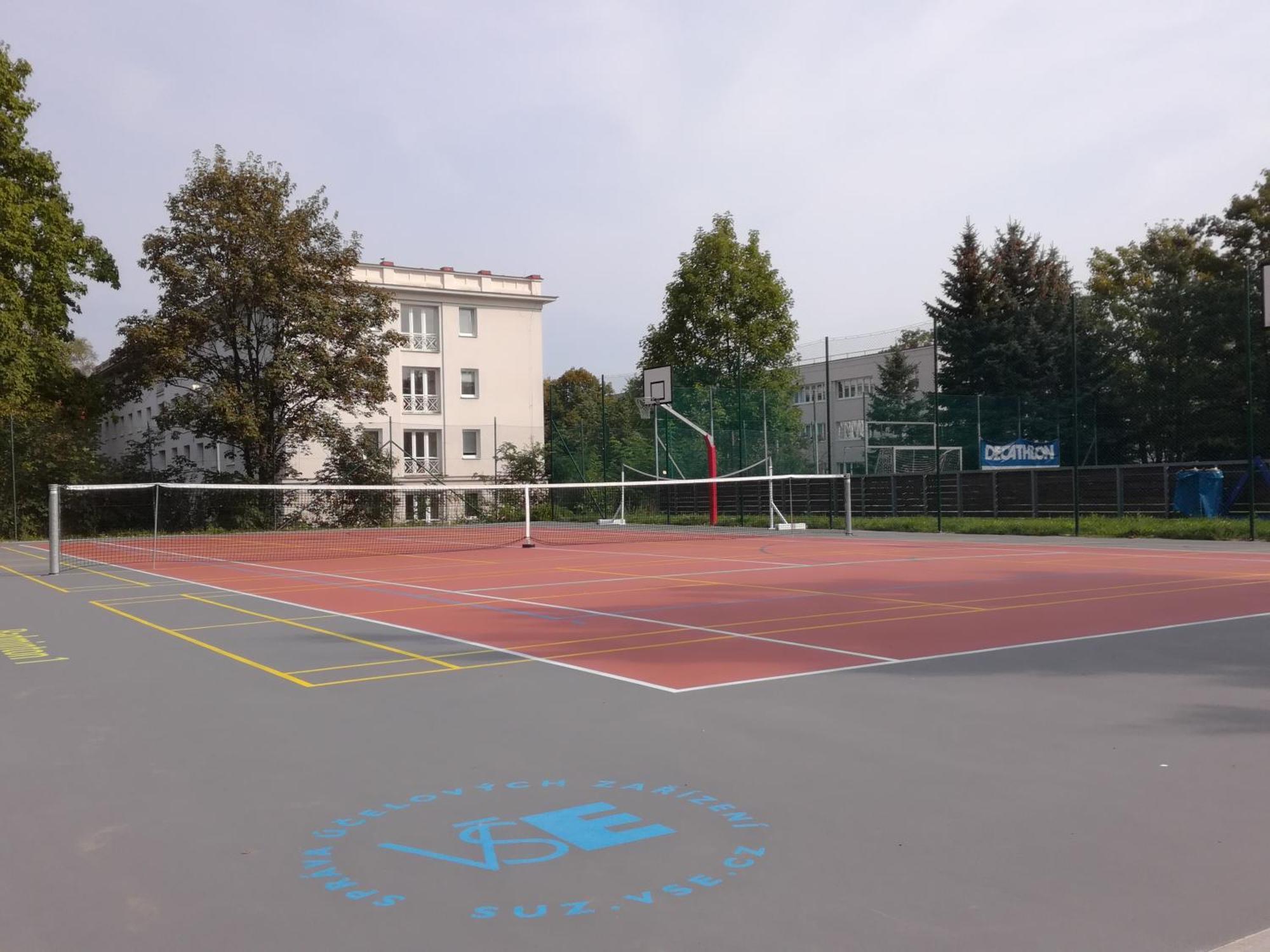 Eislerova Kolej Jarov Hostel Prague Luaran gambar