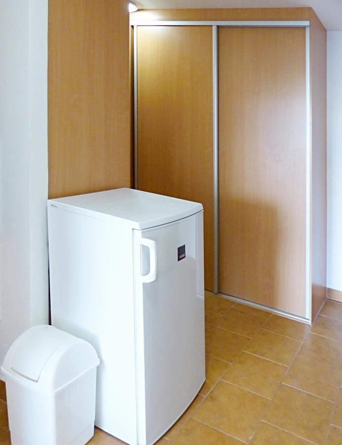 Eislerova Kolej Jarov Hostel Prague Luaran gambar